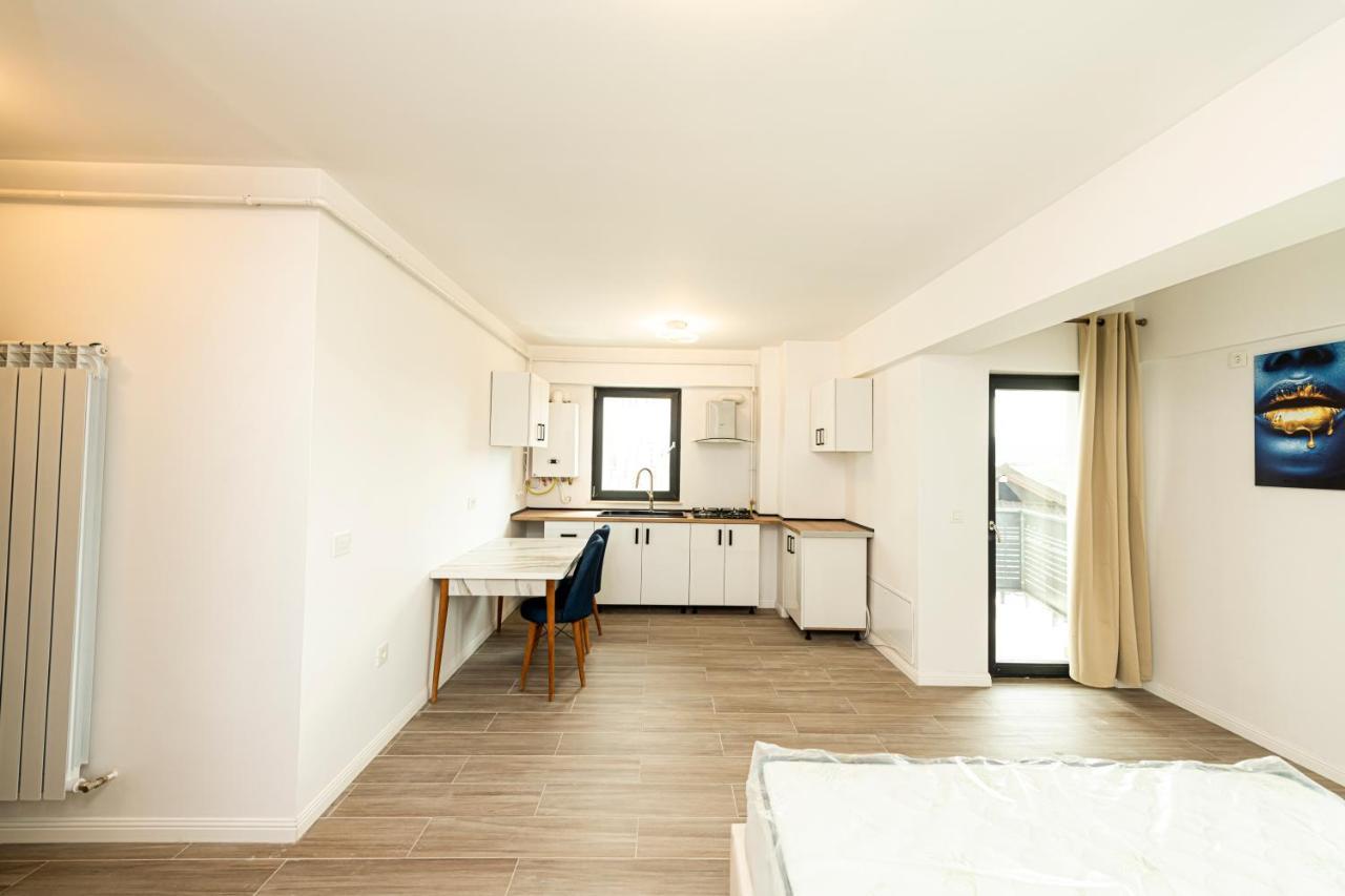 Apart Hotel Fusion Tower Iasi Luaran gambar