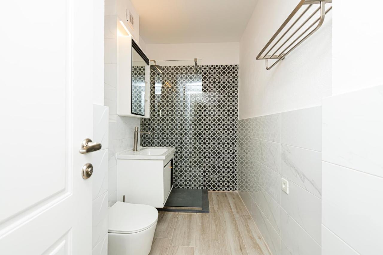 Apart Hotel Fusion Tower Iasi Luaran gambar