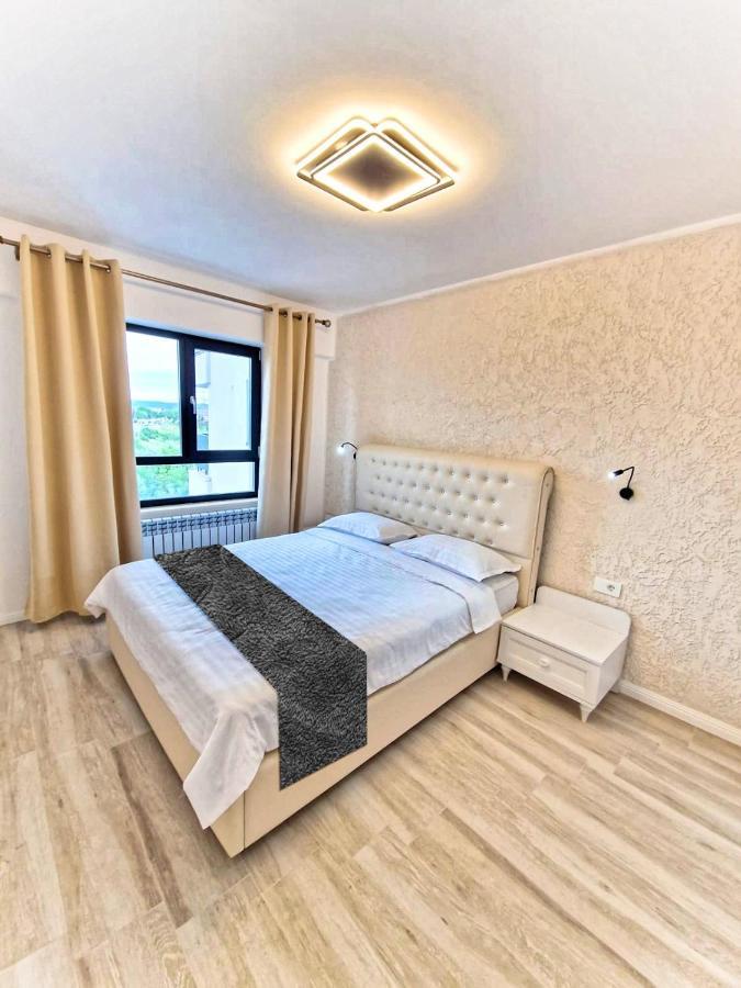 Apart Hotel Fusion Tower Iasi Luaran gambar